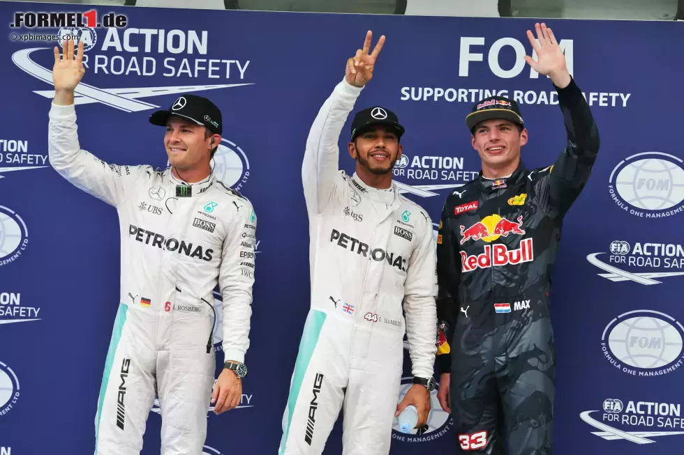 Foto zur News: Nico Rosberg (Mercedes), Lewis Hamilton (Mercedes) und Max Verstappen (Red Bull)