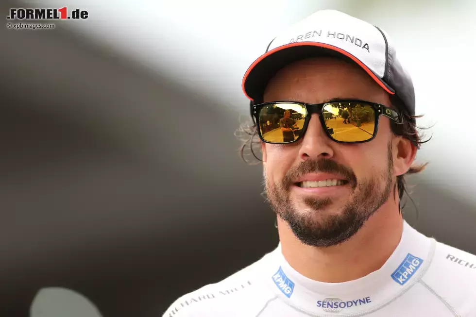 Foto zur News: Fernando Alonso (McLaren)