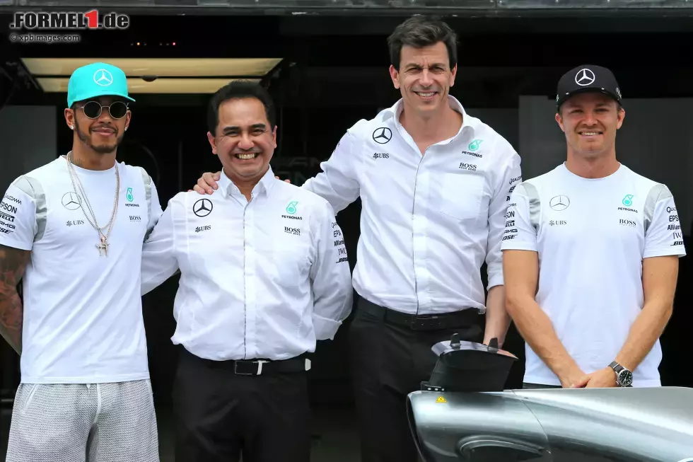 Foto zur News: Lewis Hamilton (Mercedes) und Nico Rosberg (Mercedes)