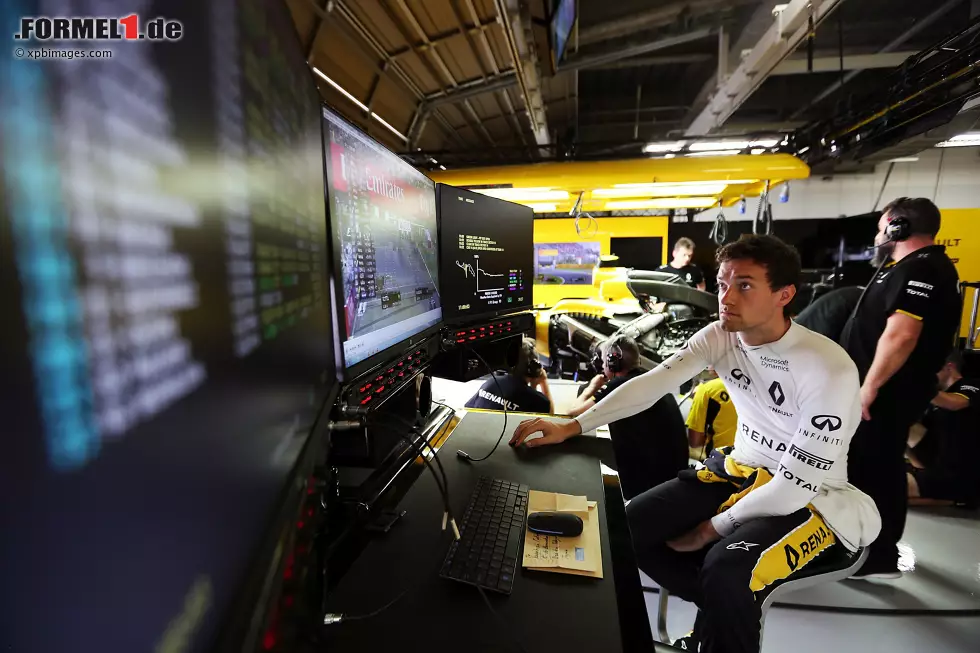 Foto zur News: Jolyon Palmer (Renault)