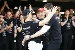 Foto zur News: Nico Rosberg (Mercedes), Niki Lauda und Toto Wolff