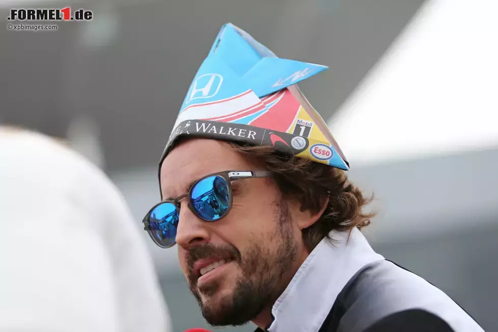 Foto zur News: Fernando Alonso (McLaren)