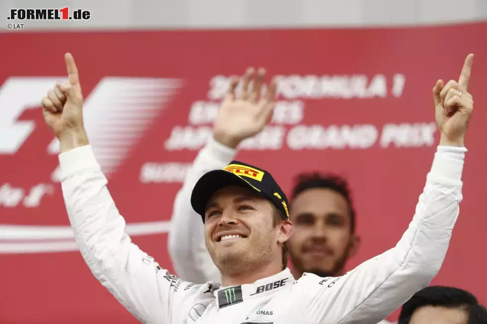 Foto zur News: Nico Rosberg (Mercedes) und Lewis Hamilton (Mercedes)