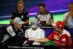 Foto zur News: Nico Hülkenberg (Force India), Lewis Hamilton (Mercedes) und Sebastian Vettel (Ferrari)