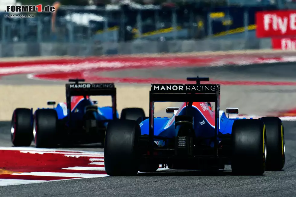 Foto zur News: Esteban Ocon (Manor) und Pascal Wehrlein (Manor)