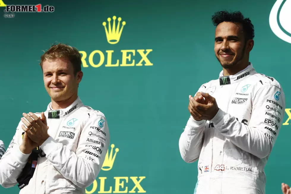 Foto zur News: Lewis Hamilton (Mercedes) und Nico Rosberg (Mercedes)