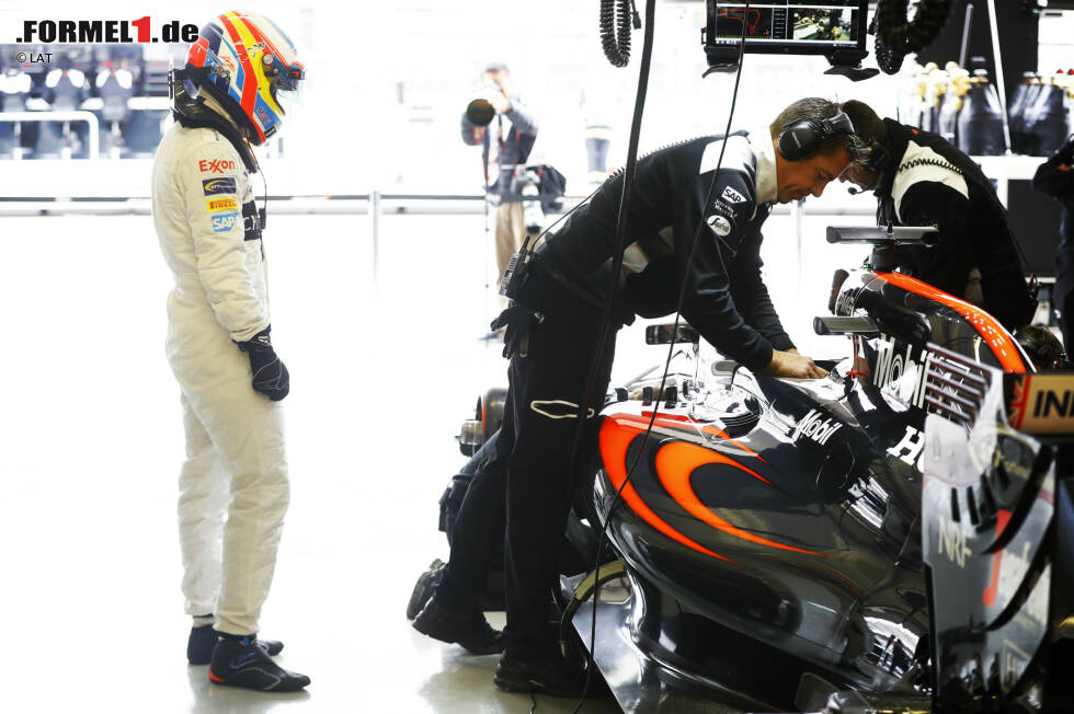 Foto zur News: Fernando Alonso (McLaren)