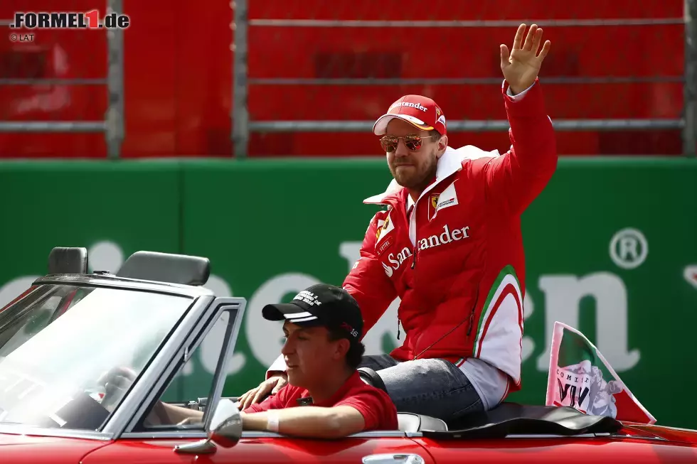 Foto zur News: Sebastian Vettel (Ferrari)