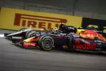 Foto zur News: Max Verstappen (Red Bull) und Sergio Perez (Force India)