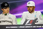 Foto zur News: Nico Rosberg (Mercedes) und Lewis Hamilton (Mercedes)