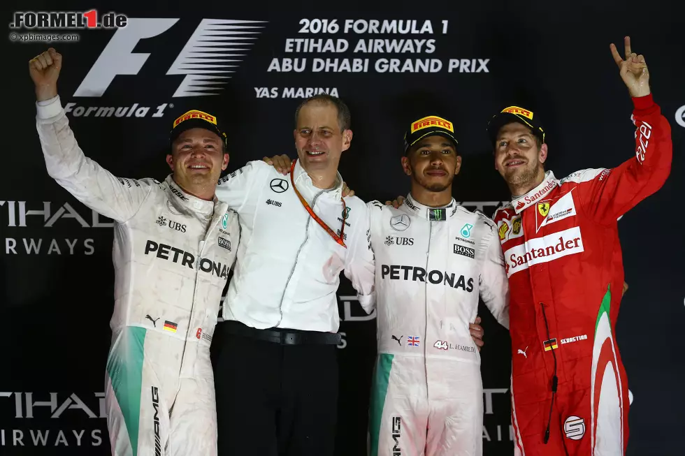 Foto zur News: Lewis Hamilton (Mercedes), Nico Rosberg (Mercedes) und Sebastian Vettel (Ferrari)