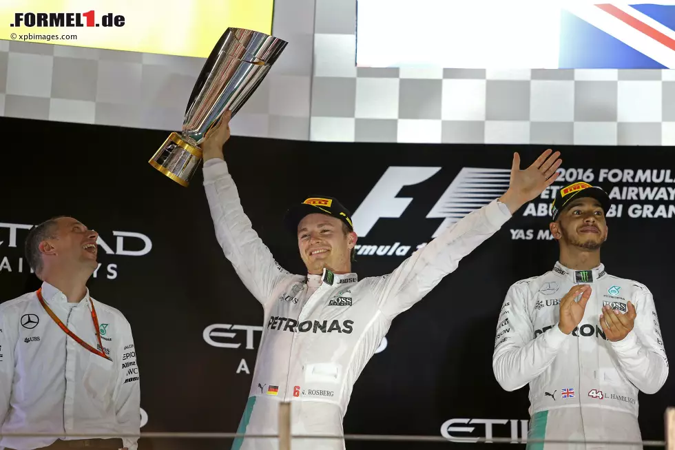 Foto zur News: Nico Rosberg (Mercedes) und Lewis Hamilton (Mercedes)