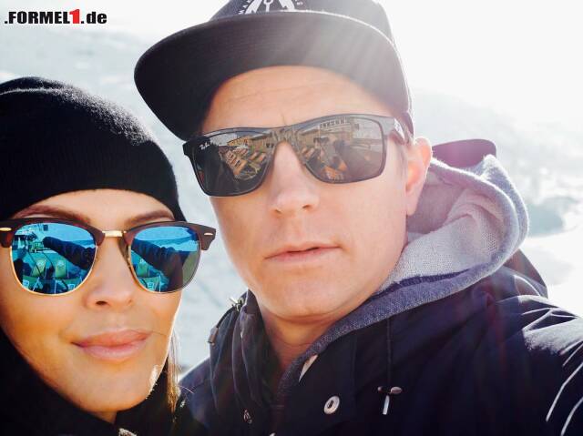 Foto zur News: Mr & Mrs Iceman präsentieren sich am Valentinstag typgerecht aus dem Schneeparadies. All zu wild werden es Kimi und Minttu Räikkönen nicht getrieben haben, denn Söhnchen Robin (2) erwartet ein Geschwisterchen.