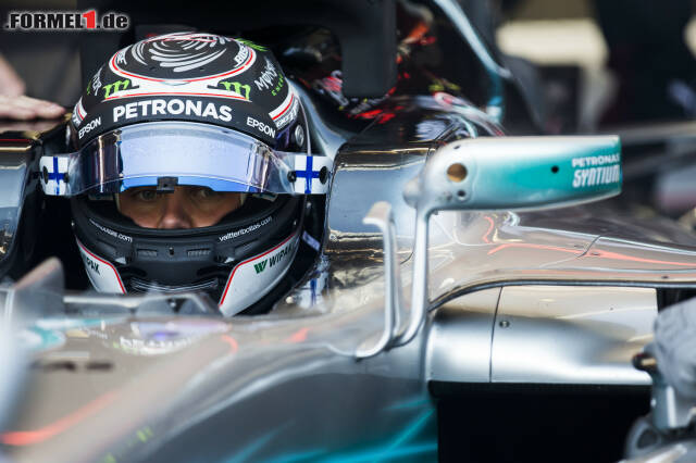 Foto zur News: Mercedes-Teamkollege Valtteri Bottas sieht im Vergleich dazu fast blass aus