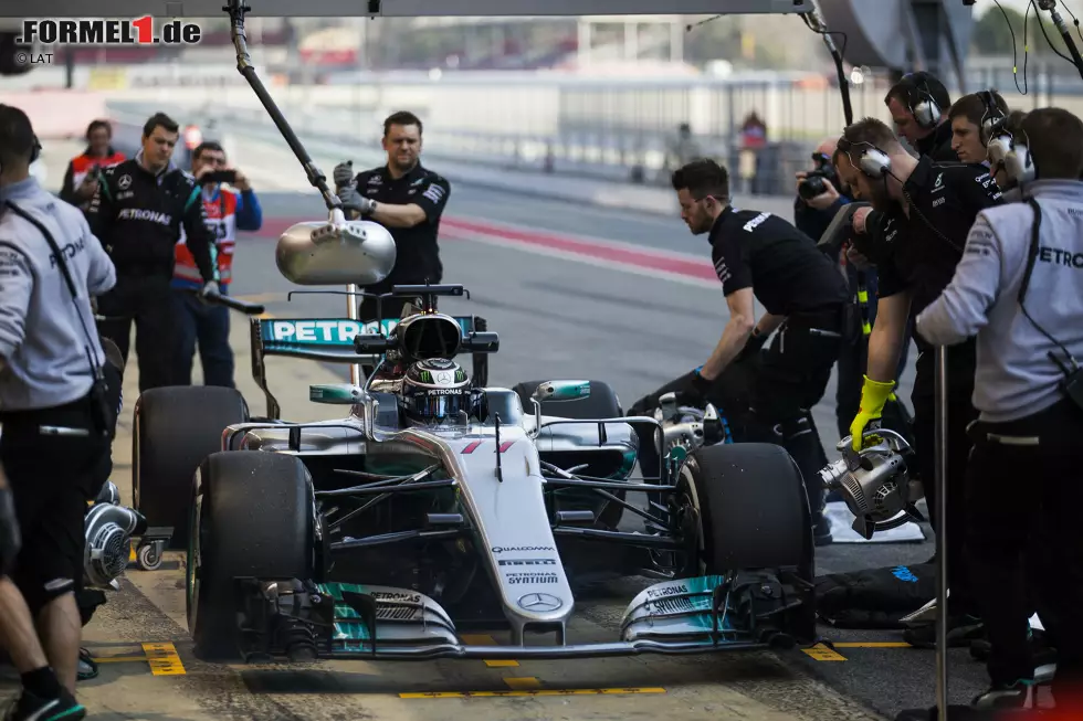 Foto zur News: Valtteri Bottas (Mercedes)