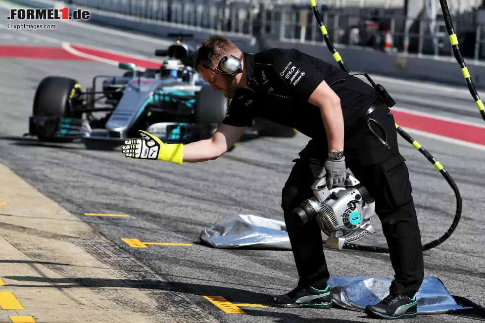 Foto zur News: Valtteri Bottas (Mercedes)