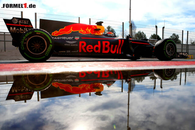 Foto zur News: Max Verstappen war im Nassen gewohnt stark und machte Red Bull mit einem zweiten Rang auch bei trockenen Bedingungen etwas Hoffnung.