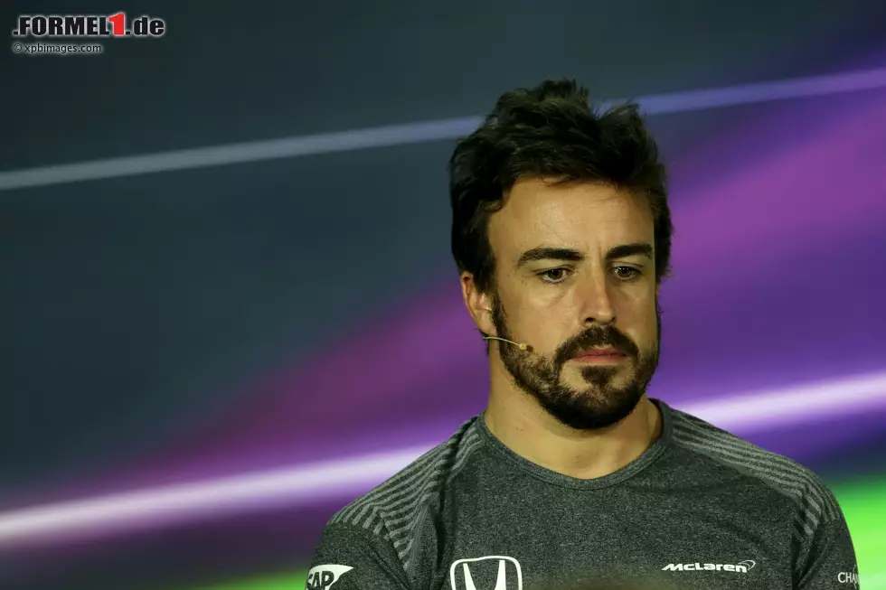 Foto zur News: Fernando Alonso (McLaren)