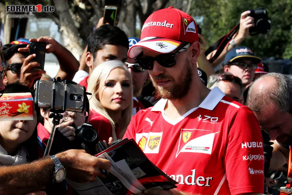 Foto zur News: Sebastian Vettel (Ferrari)