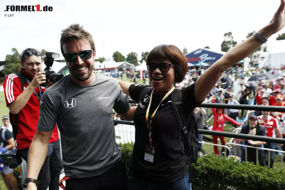 Foto zur News: Fernando Alonso (McLaren)