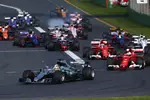 Foto zur News: Lewis Hamilton (Mercedes), Sebastian Vettel (Ferrari), Kimi Räikkönen (Ferrari) und Felipe Massa (Williams)