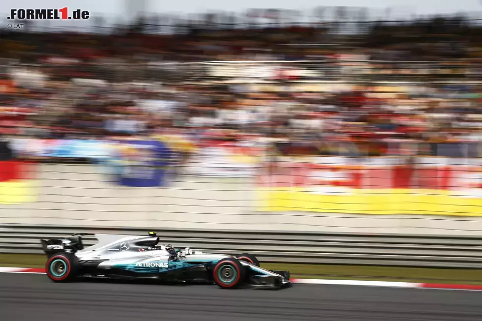 Foto zur News: Valtteri Bottas (Mercedes)