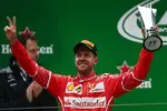 Foto zur News: Sebastian Vettel (Ferrari)