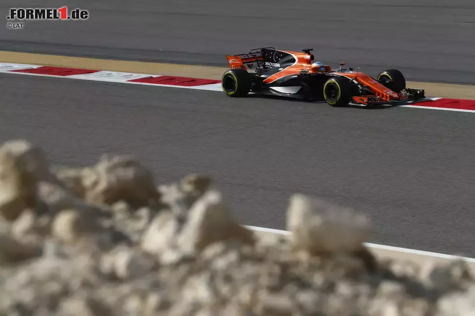 Foto zur News: Fernando Alonso (McLaren)