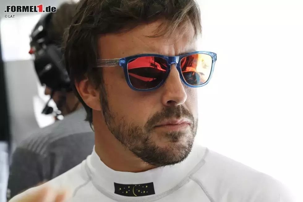 Foto zur News: Fernando Alonso (McLaren)