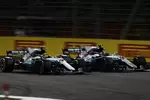 Foto zur News: Lewis Hamilton (Mercedes) und Valtteri Bottas (Mercedes)