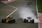 Foto zur News: Jolyon Palmer (Renault) und Lance Stroll (Williams)