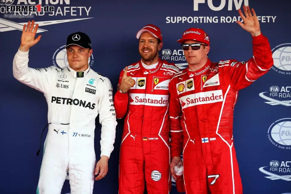 Foto zur News: Valtteri Bottas (Mercedes), Sebastian Vettel (Ferrari) und Kimi Räikkönen (Ferrari)