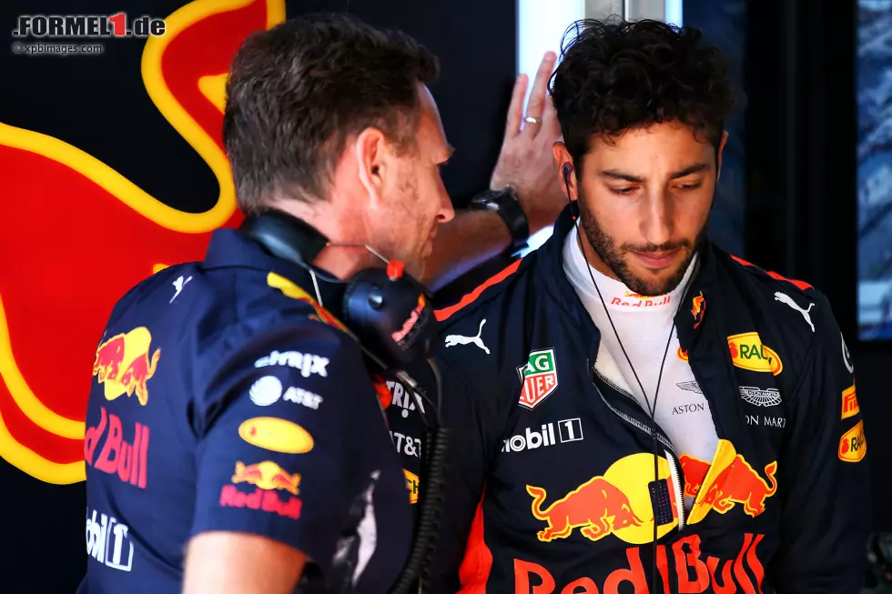 Foto zur News: Christian Horner und Daniel Ricciardo (Red Bull)