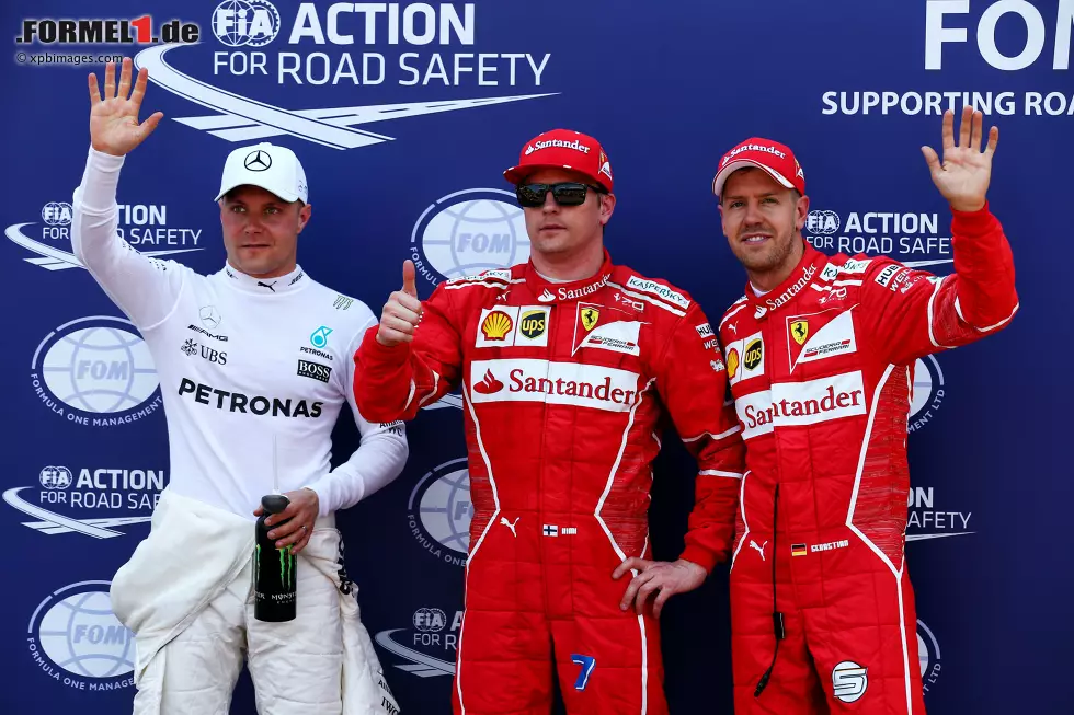 Foto zur News: Valtteri Bottas (Mercedes), Sebastian Vettel (Ferrari) und Kimi Räikkönen (Ferrari)