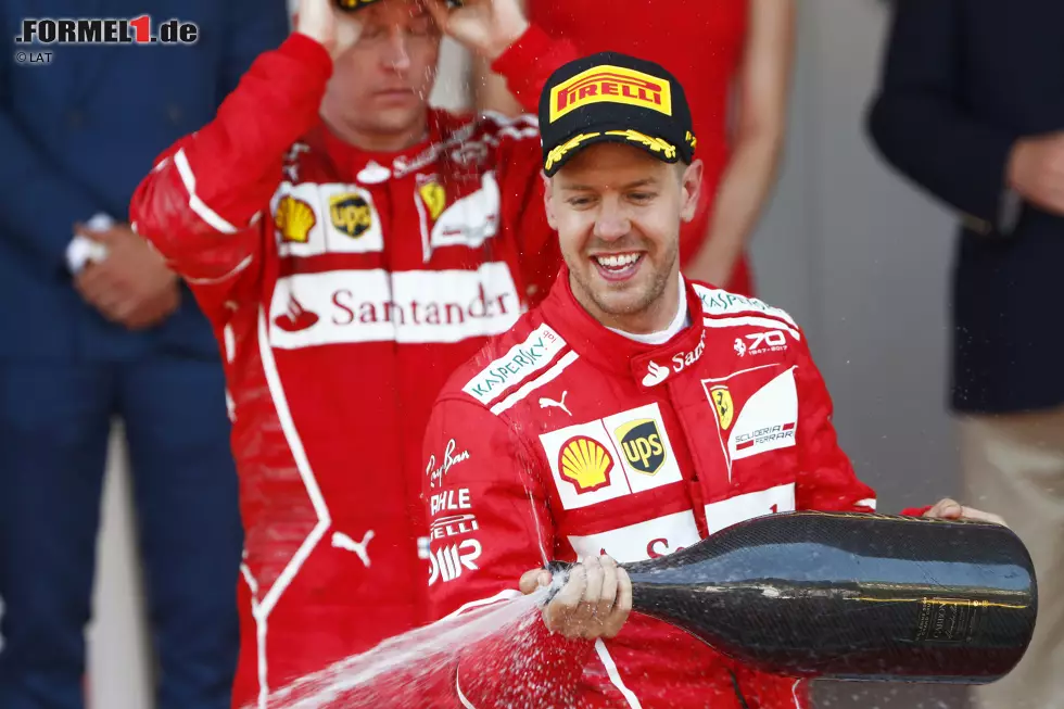 Foto zur News: Sebastian Vettel (Ferrari) und Kimi Räikkönen (Ferrari)