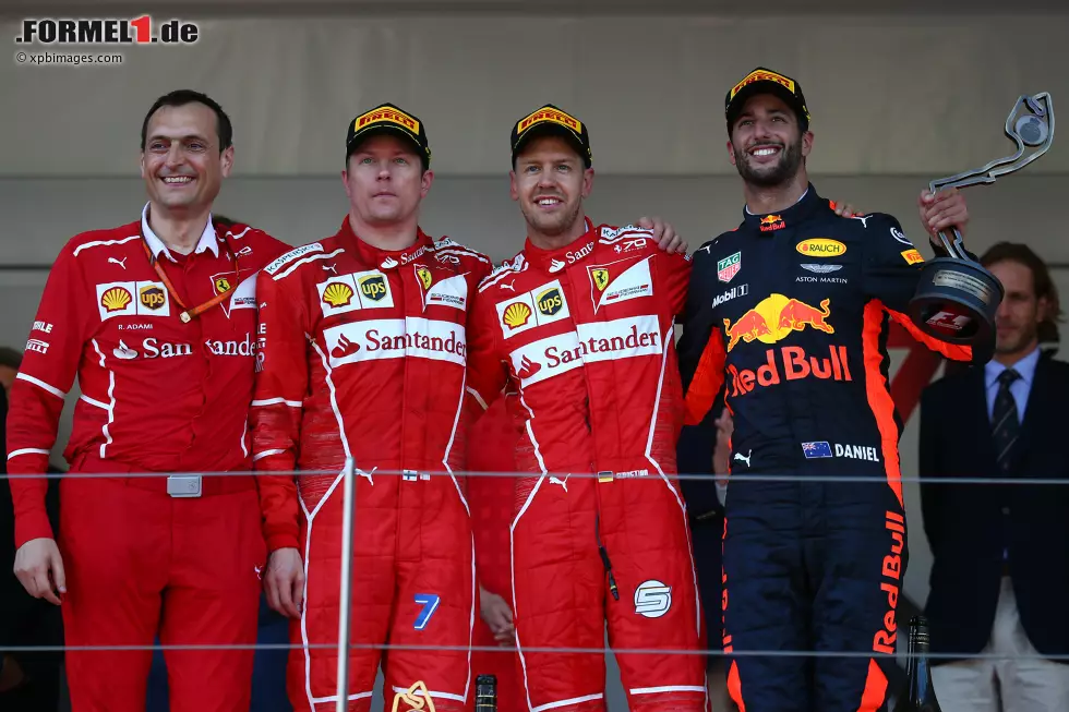 Foto zur News: Sebastian Vettel (Ferrari), Kimi Räikkönen (Ferrari) und Daniel Ricciardo (Red Bull)