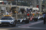 Foto zur News: Lewis Hamilton (Mercedes), Sebastian Vettel (Ferrari) und Felipe Massa (Williams)