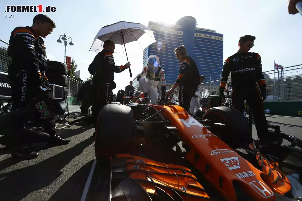 Foto zur News: Fernando Alonso (McLaren)