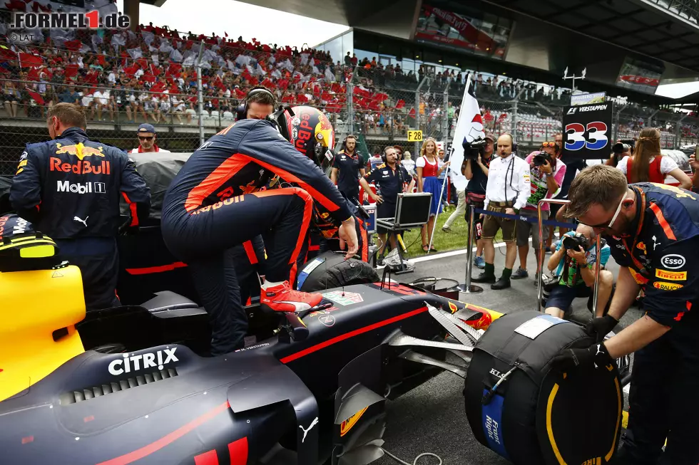 Foto zur News: Max Verstappen (Red Bull)