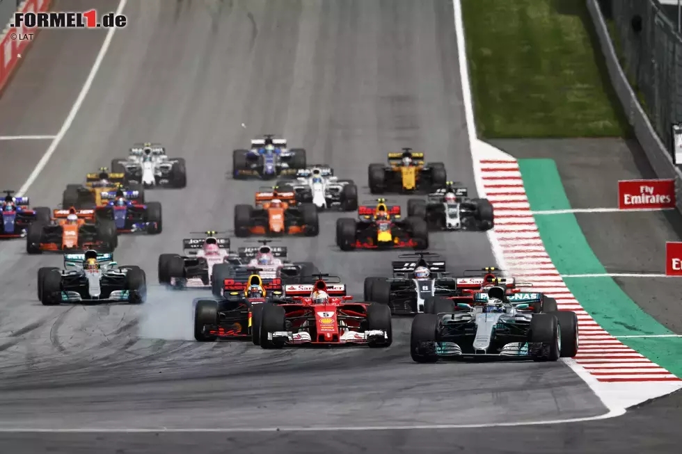 Foto zur News: Valtteri Bottas (Mercedes), Sebastian Vettel (Ferrari), Daniel Ricciardo (Red Bull), Kimi Räikkönen (Ferrari) und Romain Grosjean (Haas)