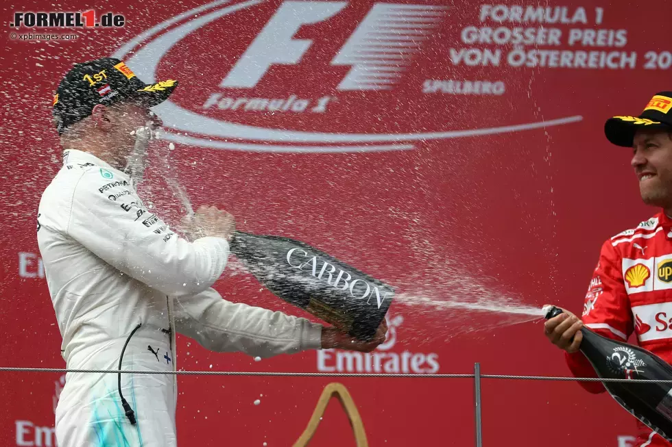 Foto zur News: Valtteri Bottas (Mercedes) und Sebastian Vettel (Ferrari)