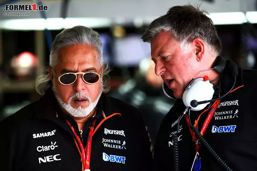 Foto zur News: Vijay Mallya und Otmar Szafnauer