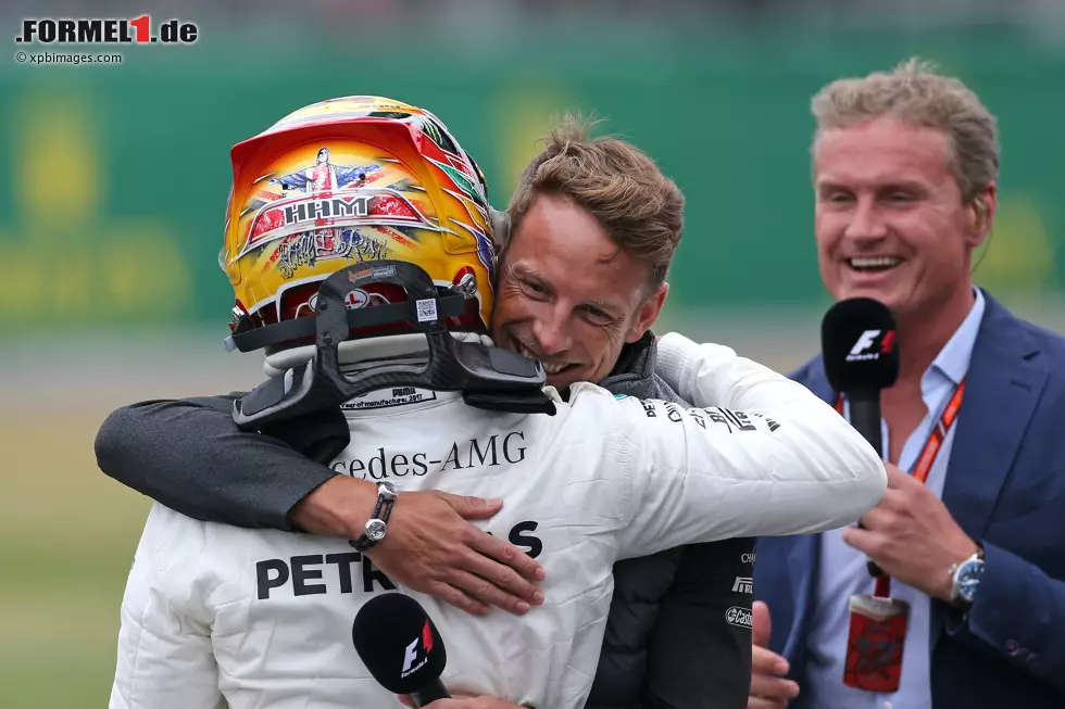 Foto zur News: Lewis Hamilton (Mercedes) und Jenson Button