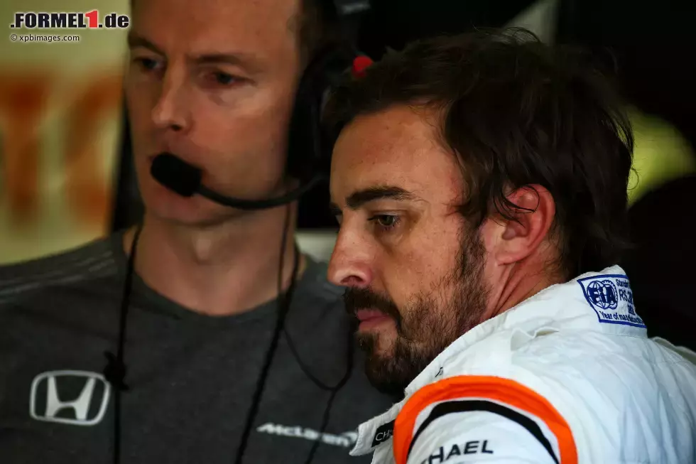 Foto zur News: Fernando Alonso (McLaren)