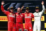 Foto zur News: Kimi Räikkönen (Ferrari), Jock Clear, Sebastian Vettel (Ferrari) und Valtteri Bottas (Mercedes)