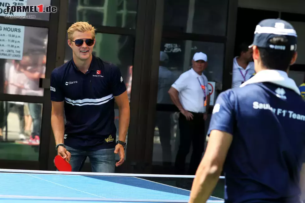 Foto zur News: Marcus Ericsson (Sauber) und Pascal Wehrlein (Sauber)