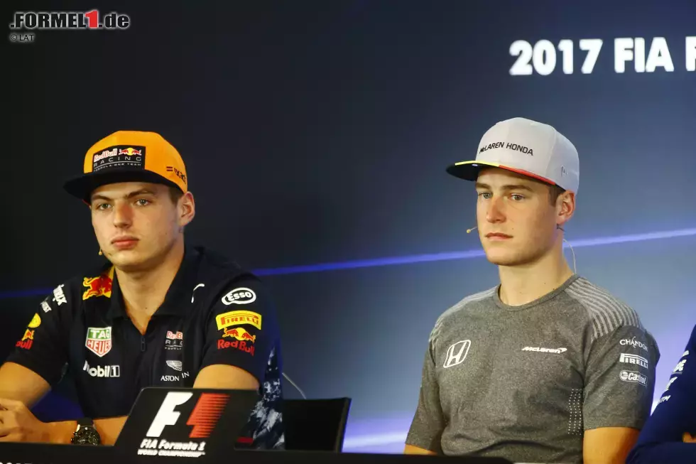 Foto zur News: Max Verstappen (Red Bull) und Stoffel Vandoorne (McLaren)