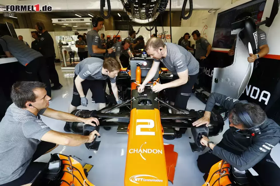 Foto zur News: Stoffel Vandoorne (McLaren)