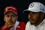 Foto zur News: Lewis Hamilton (Mercedes) und Sebastian Vettel (Ferrari)