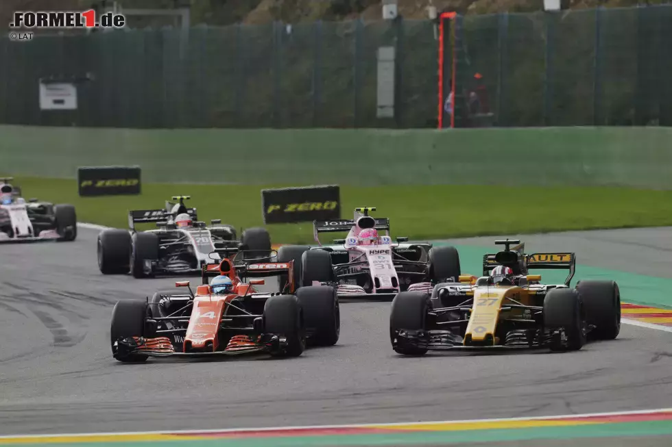 Foto zur News: Fernando Alonso (McLaren), Nico Hülkenberg (Renault), Esteban Ocon (Force India) und Kevin Magnussen (Haas)